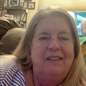 Meet your Posher, Cynthia